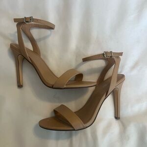 Nude Heels. Size 7.5. Worn once.